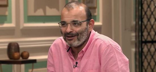 أيمن بهجت قمر يشيد بفيلم "خيال مآته"