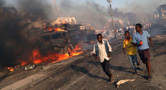 عاجل.. انفجار سيارات مفخخة في قاعدة عسكرية.. والشباب الصومالي يعلن مسؤوليته