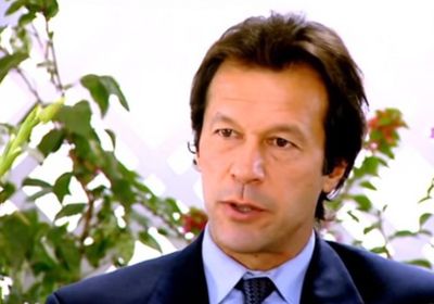 برفقة عدد من الوزراء.. عمران خان يصل كشمير للاحتفال بعيد الاستقلال