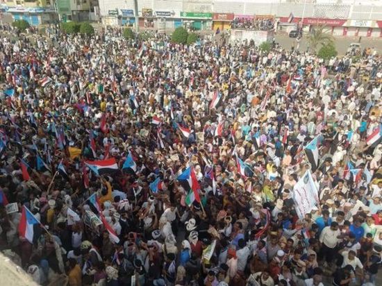 تأييدا للمجلس الانتقالي..حشود ضخمة تشارك في مليونية النصر (صور)