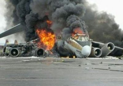 إصابة 23 شخصًا بينهم أطفال إثر هبوط اضطراري لطائرة ركاب في موسكو.. (فيديو)