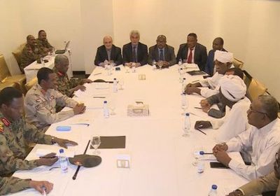 السودان: حمدوك للحكومة وعبدالقادر للقضاء والبرهان للمجلس السيادي 