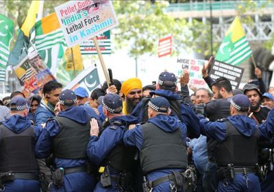 بسبب كشمير.. الآلاف يحتجون أمام المفوضية العليا الهندية بلندن