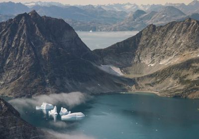 بعد تجديد رغبة ترامب في شرائها.. تفاصيل أكبر جزيرة في العالم.. صور