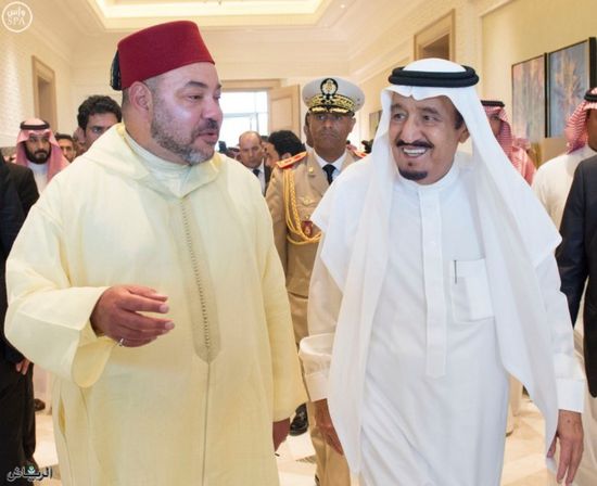 رغم اختلاف موعد العيد.. الملك سلمان يتلقى اتصالًا من العاهل المغربي