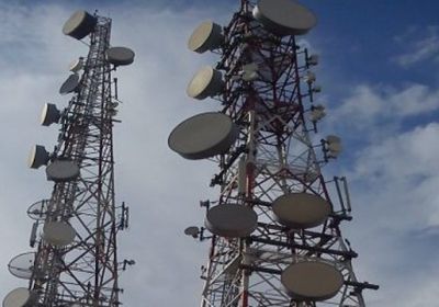 مواطنون يشكون من انقطاع خدمة الاتصالات بكريتر