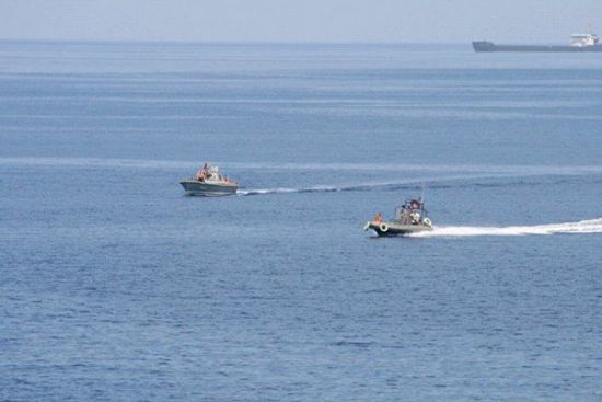  روسيا: قراصنة يختطفون 8 من أفراد سفينة شحن بينهم 3 روس بميناء بالكاميرون