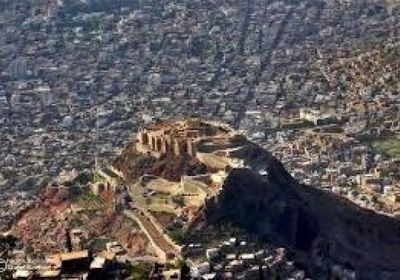 محافظ تعز السابق: الهجوم على اللواء 35 سبب تأخر تحرير المحافظة