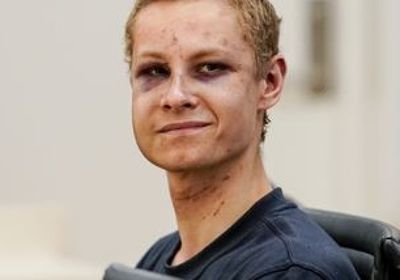 المتهم بالهجوم على مسجد في أوسلو يعترف بالتهم الموجهة إليه