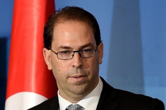 اتهامات تونسية لرئيس الحكومة بشراء ذمم إعلاميين لدعمه بالانتخابات الرئاسية