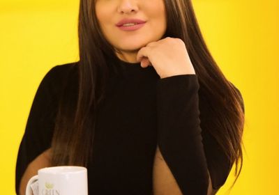 راندا البحيري تحتفل بعيد ميلادها بهذا الشكل