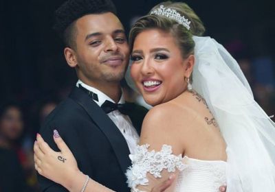 "عقبال المؤبد".. مي كساب تحتفل بعيد زواجها الخامس 
