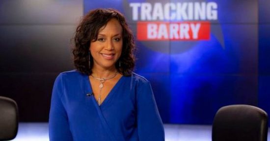 أثناء تأدية واجبها.. مصرع صحفية أمريكية إثر تحطم طائرة