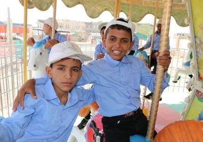 بدعم سعودي.. تنظيم رحلات ترفيهية لـ 420 يتيما في عدة محافظات 