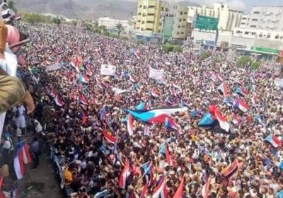 مقال بميدل إيست البريطانية: طرد الشرعية المُزيفة من عدن كان ضرورياً