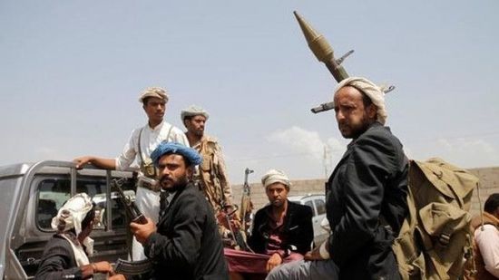 اشتعال الخلافات بين قيادات الحوثي على نهب إيرادات تعز  