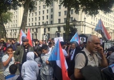 بمشاركة الفنان عبود خواجة..مظاهرة حاشدة في لندن دعما للمجلس الانتقالي(فيديو وصور)