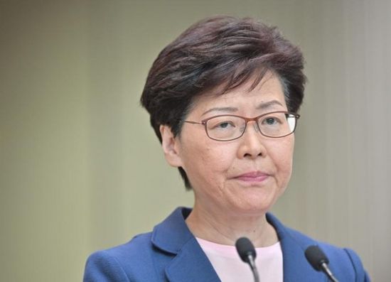 رئيسة هونج كونج: نأمل أن تضعنا الاحتجاجات السلمية على الطريق الصحيح
