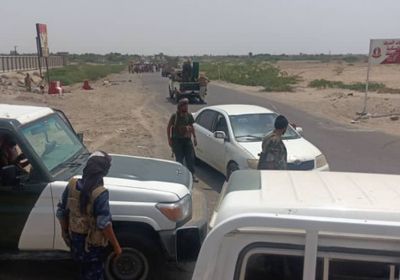 شاهد.. الصور الأولى لسيطرة الحزام الأمني على معسكر الشرطة العسكرية بأبين