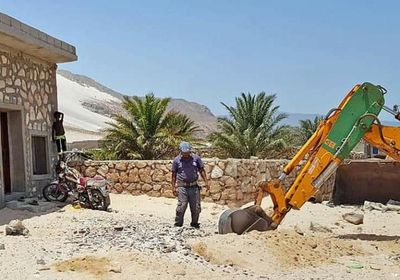 بدعم إماراتي.. قريبًا توصيل الكهرباء لمختلف مناطق وقرى سقطرى