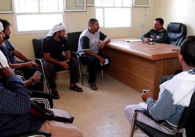 "خليفة الإنسانية" تبحث احتياجات مركز شرطة حديبو بسقطرى 