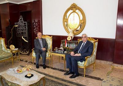 سفير العراق بمصر يستقبل رئيس البعثة السورية في القاهرة