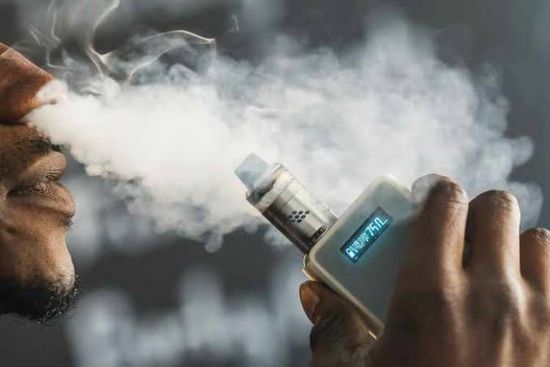 الإمارات تفرض ضرائب على السجائر الإلكترونية والمشروبات المحلاة