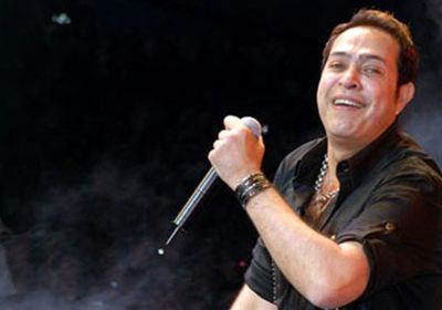 غدًا.. حكيم يحيي حفلًا بالساحل الشمالي