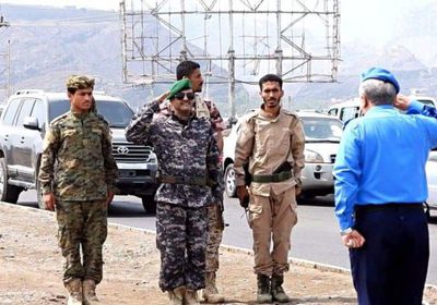 حملية أمنية موسعة لمنع حمل السلاح وضبط المخالفين في العاصمة عدن (صور)