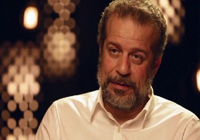 شريف منير ينصح جمهوره بهذا الكتاب (صورة)