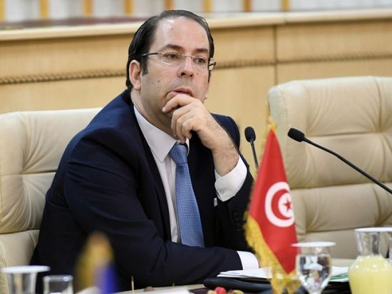 برلماني تونسي يقاضي "الشاهد" بتهم فساد