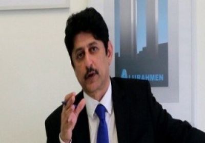 "بن فريد" ينشر فيديو لمجموعة من ضباط حضرموت يعلنون انضمامهم لقيادة الانتقالي