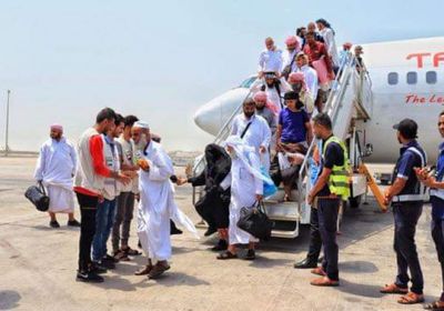 الهلال الإماراتي يستقبل الحجاج اليمنيين العائدين من الأراضي المقدسة (صور)