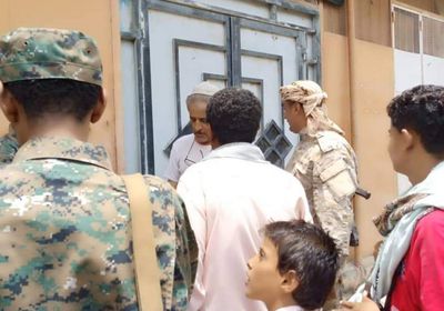 الحزم الأمني يدشن حملة التوعية لمنع حمل السلاح في  أبين (صور) 