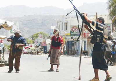 وسط اتهامات لقائد الأمن بالتواطؤ.. مليشيا الإصلاح تنتشر مجددا في التربة بتعز 