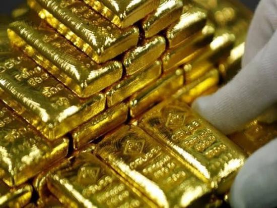 أسعار الذهب تتراجع وسط مخاوف من ركود محتمل