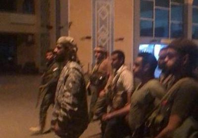 بن بريك يتجول في شوارع العاصمة عدن (صور وفيديو)