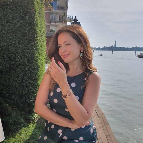 ريا أبي راشد تنشر صورها من إيطاليا على هامش مهرجان فينيسيا