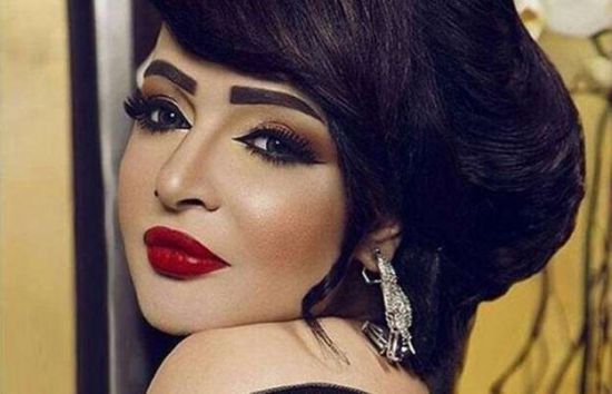 الإماراتية بدرية أحمد تحذر جمهورها من عمليات التجميل 