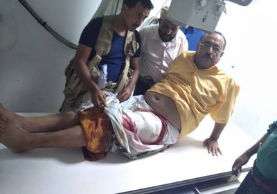 إصابة عوض الصلاحي برصاصة أطلقتها عناصر إرهابية بعدن (صورة)
