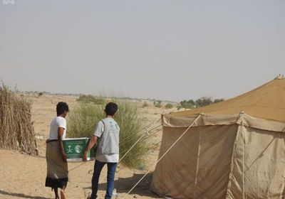 توزيع أكثر من 800 سلة غذائية على المحتاجين بحجة (صور)