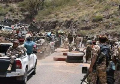 مليشيا الإخوان بتعز تحشد المتطرفين إلى المناطق المتاخمة للجنوب  