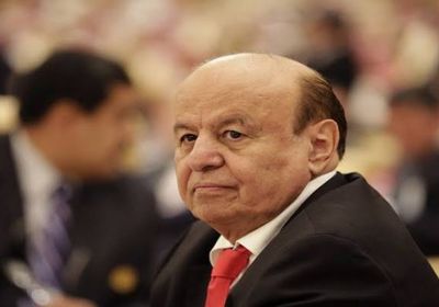 كاتب سعودي: هادي بلا صوت وصورة.. والإخواني الأحمر يحكم الشرعية