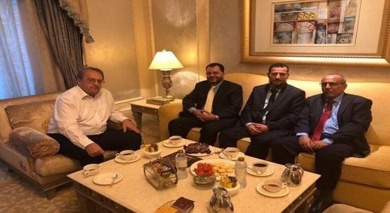 أول تعليق من الخارجية الروسية على اللقاء الذي جمعها بالانتقالي الجنوبي