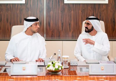 حاكم دبي يترأس اجتماع مجلس الوزراء بقصر الرئاسة في أبوظبي