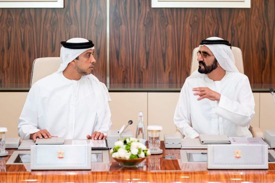 حاكم دبي يترأس اجتماع مجلس الوزراء بقصر الرئاسة في أبوظبي