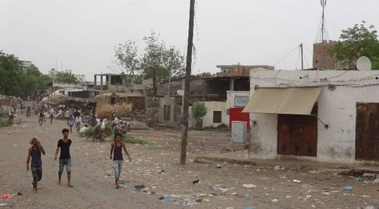 مليشيا الحوثي تشن قصفاً على أحياء التحيتا