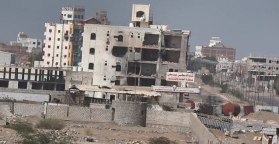 مليشيا الحوثي تواصل قصف مواقع القوات المشتركة بالحديدة
