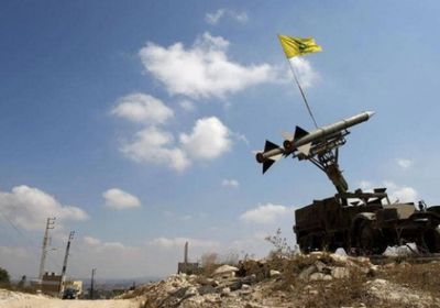 سياسي سعودي: صواريخ حزب الله على إسرائيل عقيمة