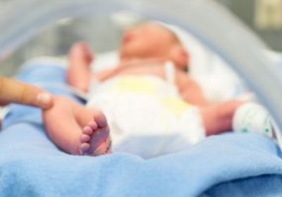 إمرأة ميتة دماغيا تنجب طفلة سليمة بالتشيك